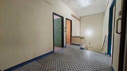Lorong 7 Realty Park (D19), Terrace #568072361